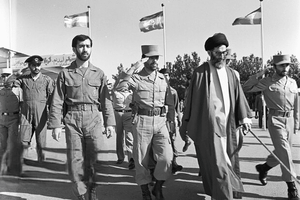 وقتی رهبر شهید، فرماندهان متخلف را شبانه بازنشسته کرد!