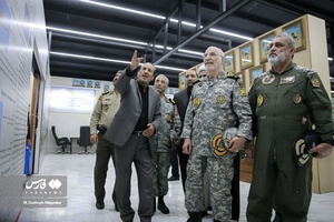 بازدید فرماندهان از موزه دفاع مقدس هوانیروز 