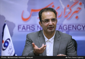 معاون حقوقی وزارت ورزش و جوانان امیر رضا خادم