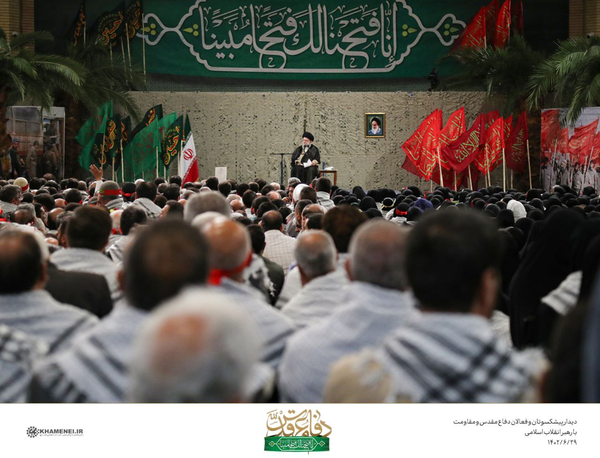 دیدار پیشکسوتان دفاع مقدس با رهبر انقلاب