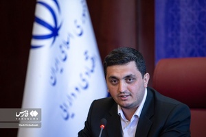  میثم فدایی مدیرعامل فرابورس درنشست خبری واگذاری سهام پرسپولیس و استقلال به مردم