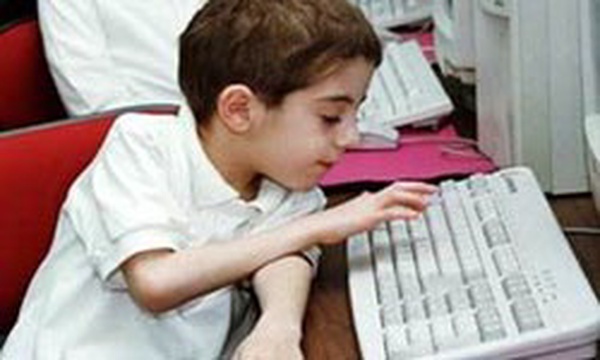 کودک و کامپیوتر