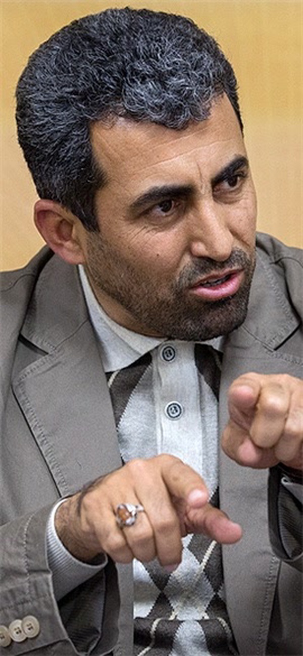 محمد رضا پورابراهیمی نماینده مجلس شورای اسلامی، عضو شورای پول و اعتبار، نشست بررسی بورس آتی ارز، مزایا و چالش‌ها، خبرگزاری فارس، ۱۷ آذر ۱۳۹۴