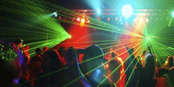 پارتی شبانه میهمانی مختلط