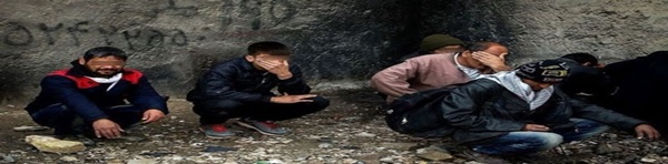 معتاد متجاهر