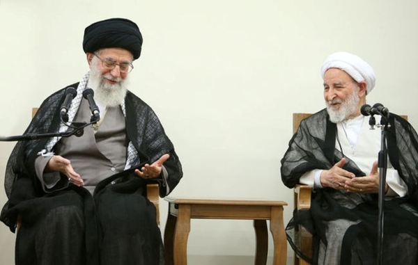 یزدی و رهبری 