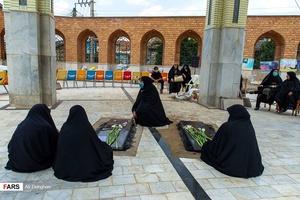 مراسم تشییع و خاکسپاری 2 شهید گمنام در «دلند»
