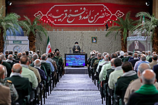 رهبر انقلاب