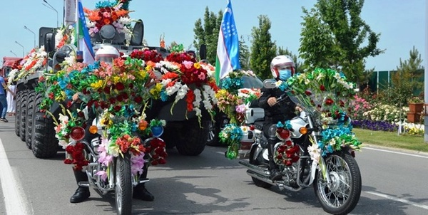 نمایشگاه گل نمنگان