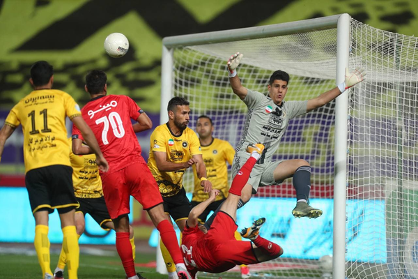 پرسپولیس و سپاهان،سپاهان و پرسپولیس
