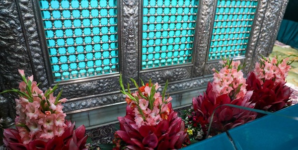 گل‌آرایی ضریح