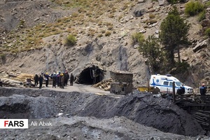 تونل شماره ۴۲ معدن زغال‌سنگ طزره دامغان روز شنبه، ۱۱ اردیبهشت‌ماه امسال دچار حادثه شد و دو تن از معدنچیان در آن گرفتار شدند