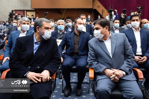 محمد مخبر معاون اول رئیس جمهور و محسن رضایی معاون اقتصادی رئیس‌جمهور در بیست و پنجمین سالروز ملی صادرات 
