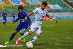 دیدار تیم فوتبال ذوب‌آهن و استقلال تهران