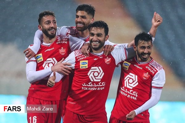 گزارش تصویری از برد پرسپولیس مقابل صنعت نفت 