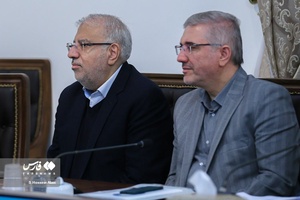 جواد اوجی وزیر نفت در مراسم امضای تفاهم نامه ساخت ورزشگاه جدید در تهران