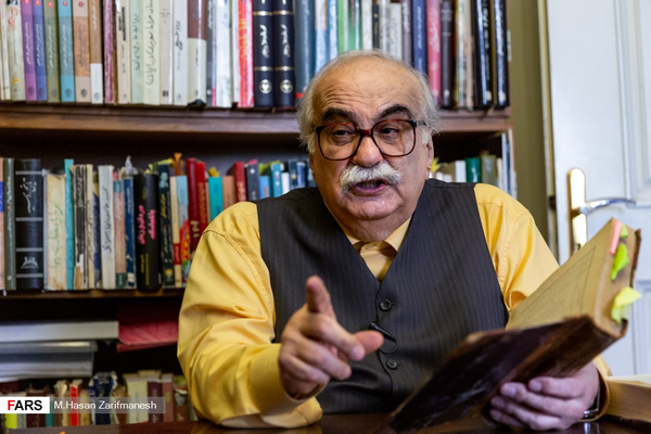 خسرو معتضد در گفت‌وگو با فارس