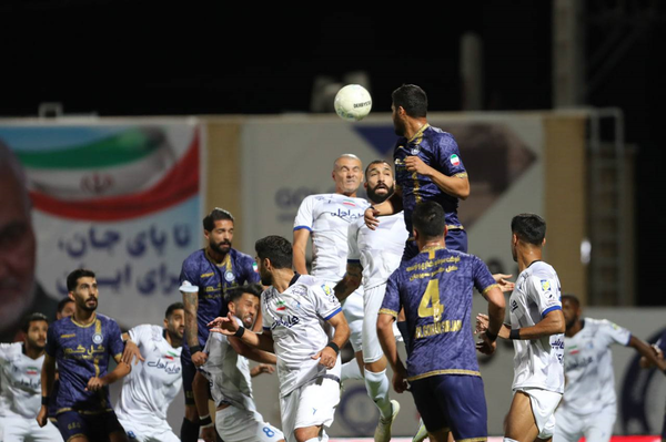 گل گهر و استقلال