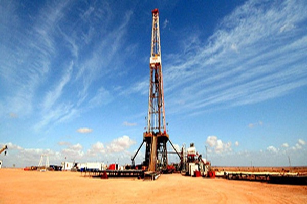 میدان نفت