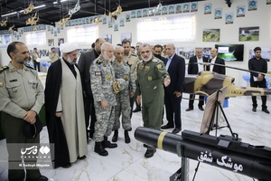 بازدید فرماندهان از موزه دفاع مقدس هوانیروز 