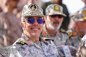 بازدید سرلشکر باقری از نیروی زمینی سپاه کرمان