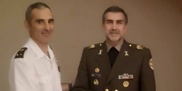 یی