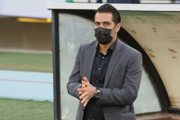 افشین پیروانی، پیروانی