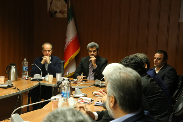 هادی ساعی