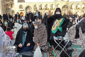 حال و هوای زائران امام رضا(ع) در آستانه سال 1401