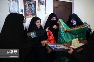 دیدار جمعی از خانواده شهدای دفاع مقدس، مدافع حرم و مدافع امنیت با خانواده شهید سید روح الله عجمیان 