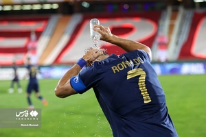 دیدار تیم‌های فوتبال پرسپولیس و النصر عربستان