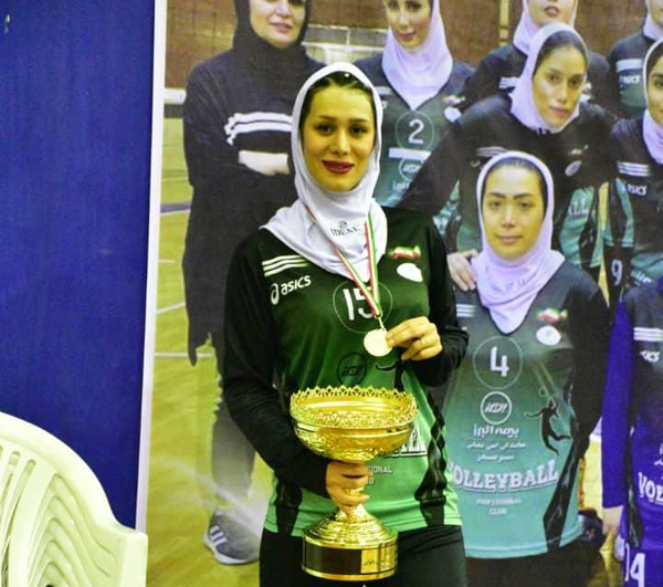 اسما ناصری