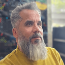 تصویر نمایه‌ی ‌احمد روئین تن‌
