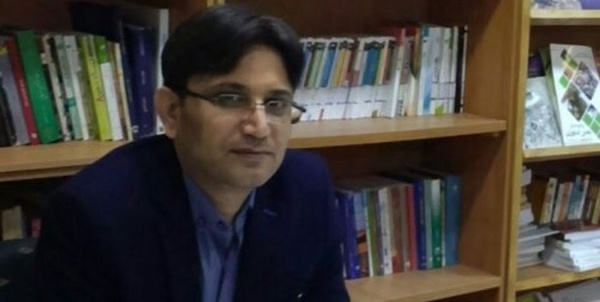 منوچهر بایندری نویسنده «کوچک‌تر از ام‌ یک»
