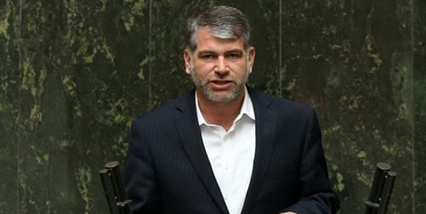 ساداتی نژاد