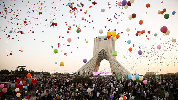 مهمونی ۱۰ کیلومتری غدیر در تهران آغاز شد