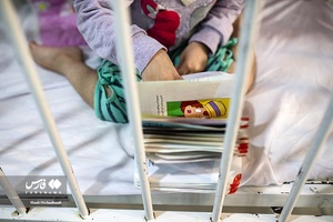 کودکان با اختلالاتی همچون نابینایی، ناشنوایی،  حرکتی،  ذهنی و سندروم داون و... در شیرخوارگاه زندگی میکنند