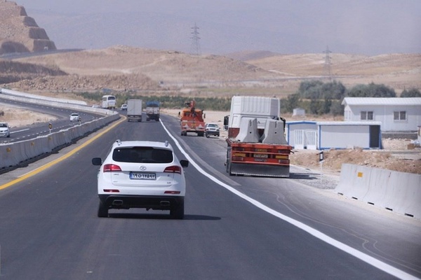 آزادراه شیراز اصفهان