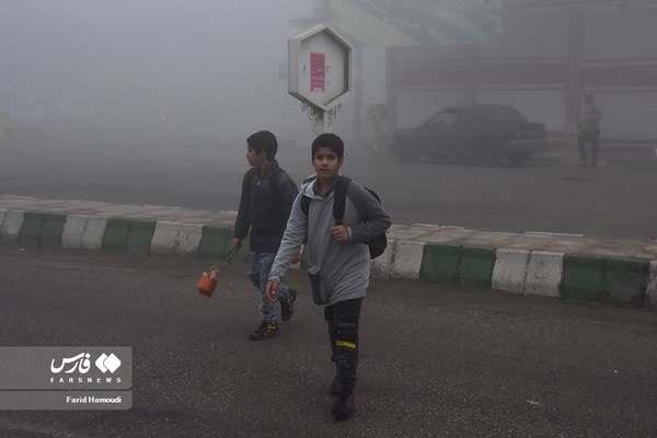 مه صبحگاهی در آبادان