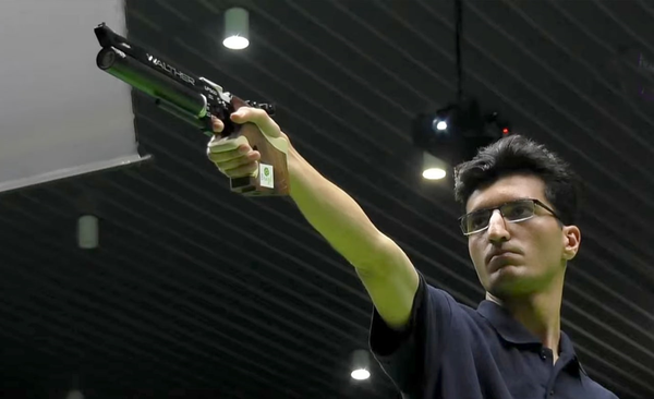 سجاد پورحسینی تپانچه