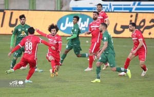 گزارش تصویری از صعود پرسپولیس با غلبه بر ذوب آهن؛ تارتار بازهم مغلوب قرمزپوشان