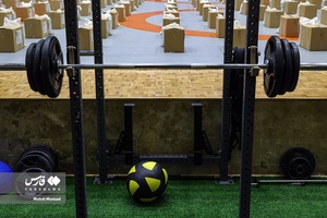 کمک مؤمنانه قهرمانان کشتی 