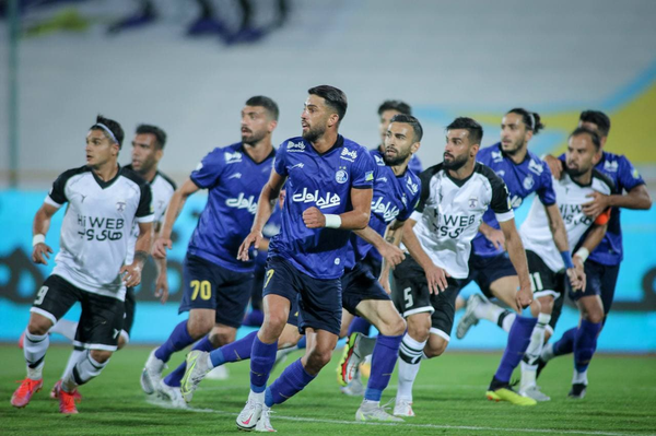استقلال و هوادار، هوادار و استقلال