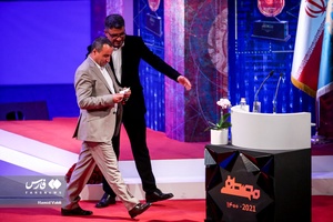 پروفسور یحیی تیعلاتی استاد فیزیک، دانسگاه مجمد الخامس در چهارمین آیین اعطای جایزه علمی و فناوری مصطفی (ص)
