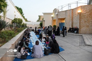 مراسم افطاری  مددجویان بهبود یافته از اعتیادتوسط موسسه نور سپید هدایت