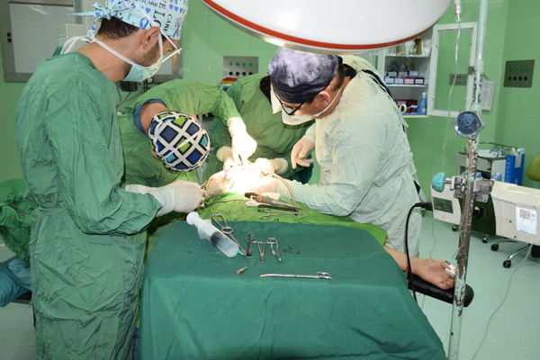 اولین عمل جراحی کام مصنوعی با استفاده از پرینت سه بعدی در تبریز 