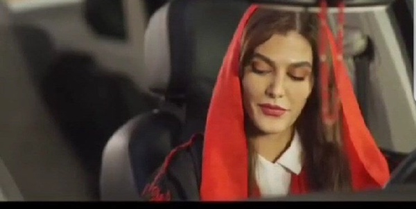 بستنی دومینو