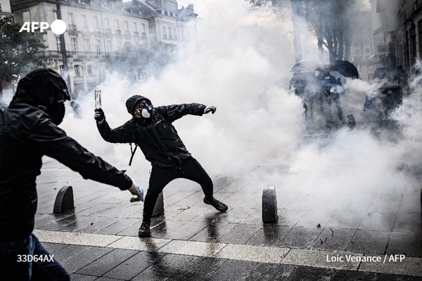 فرانسه تظاهرات 